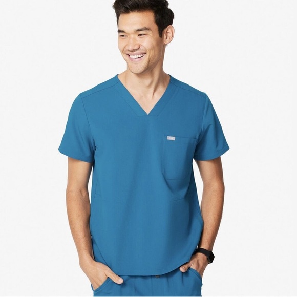 FIGS Men Chisec Three Pocket Scrub Top‎ Size Large Alps Blue Limited Edition - Picture 1 of 6